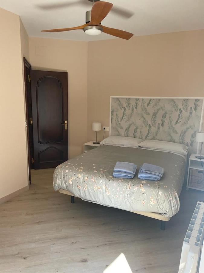 Apartamentos Gyc Vistas A Santo Domingo 莱昂 外观 照片